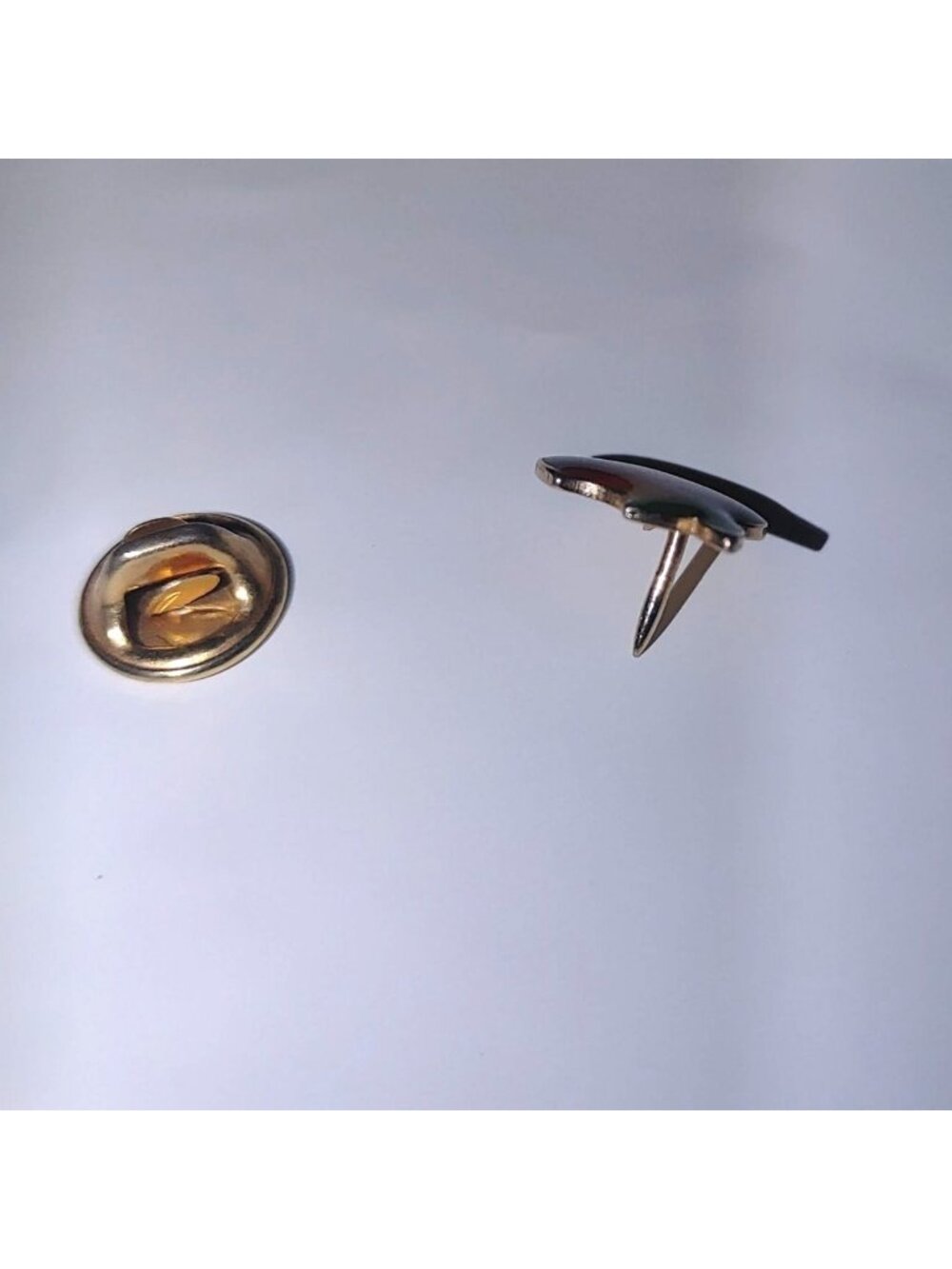 Rainbow Macintosh Apple Logo Pin Tack Lapel Vintage Gold Tone Retro Collectible - Picture 9 of 14